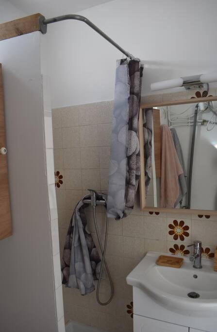 Studio De 18M² Renove En 2023. Le Grau-du-Roi Luaran gambar